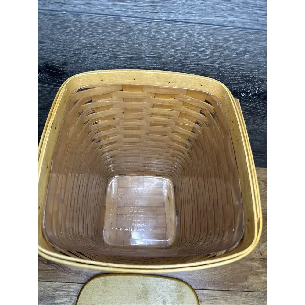 VNT 1999 Longaberger LARGE Basket with Plastic Protector and Lid 11.5x9.75”
